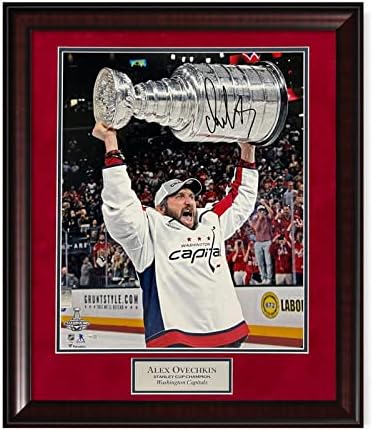 Alex Ovechkin potpisao je autogramiranu fotografiju 16x20 uokvirenu na 20x24 fanatike - Autografirane NHL fotografije